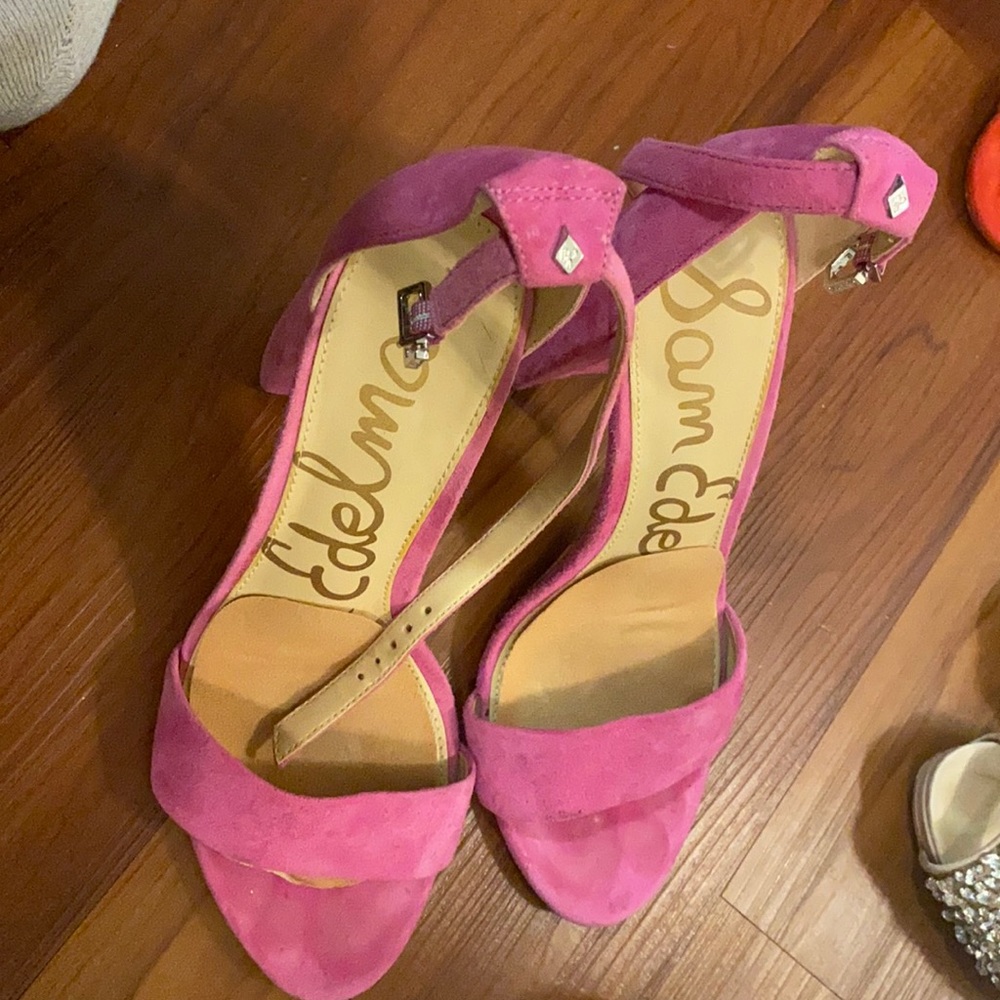 Pink shoes